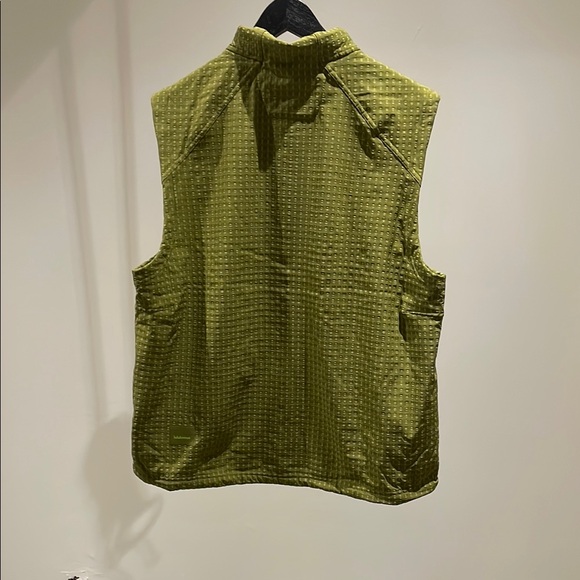 Lululemon grid fleece Olive Green Vest (Hike) - Picture 2 of 2
